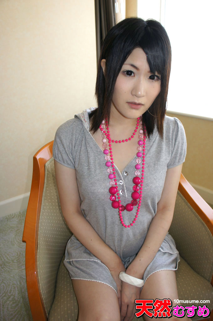 綾○はるか激似の美白・美乳・美マンガールはエッチに好奇心旺盛!