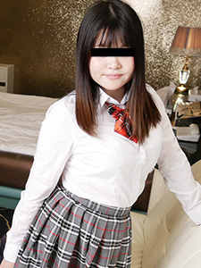制服時代 ～制服姿が抜群にそそられる肉感ボディ～ 皆瀬好見