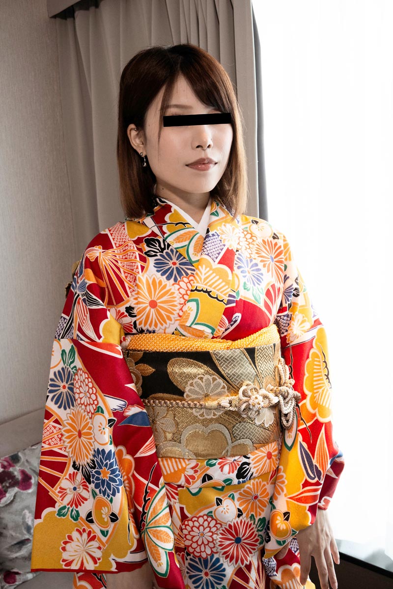 振袖の下はＧカップの爆乳だった