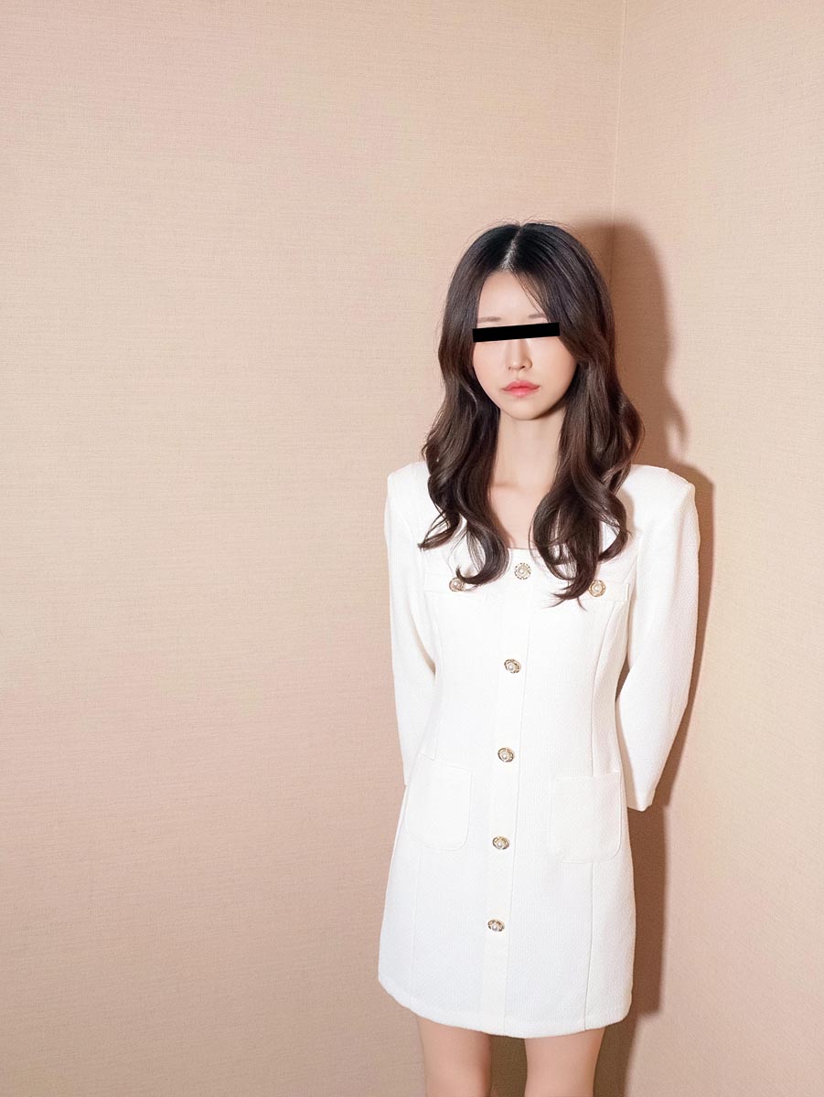 華奢な彼女が借金まみれの彼氏のために一肌脱ぎます