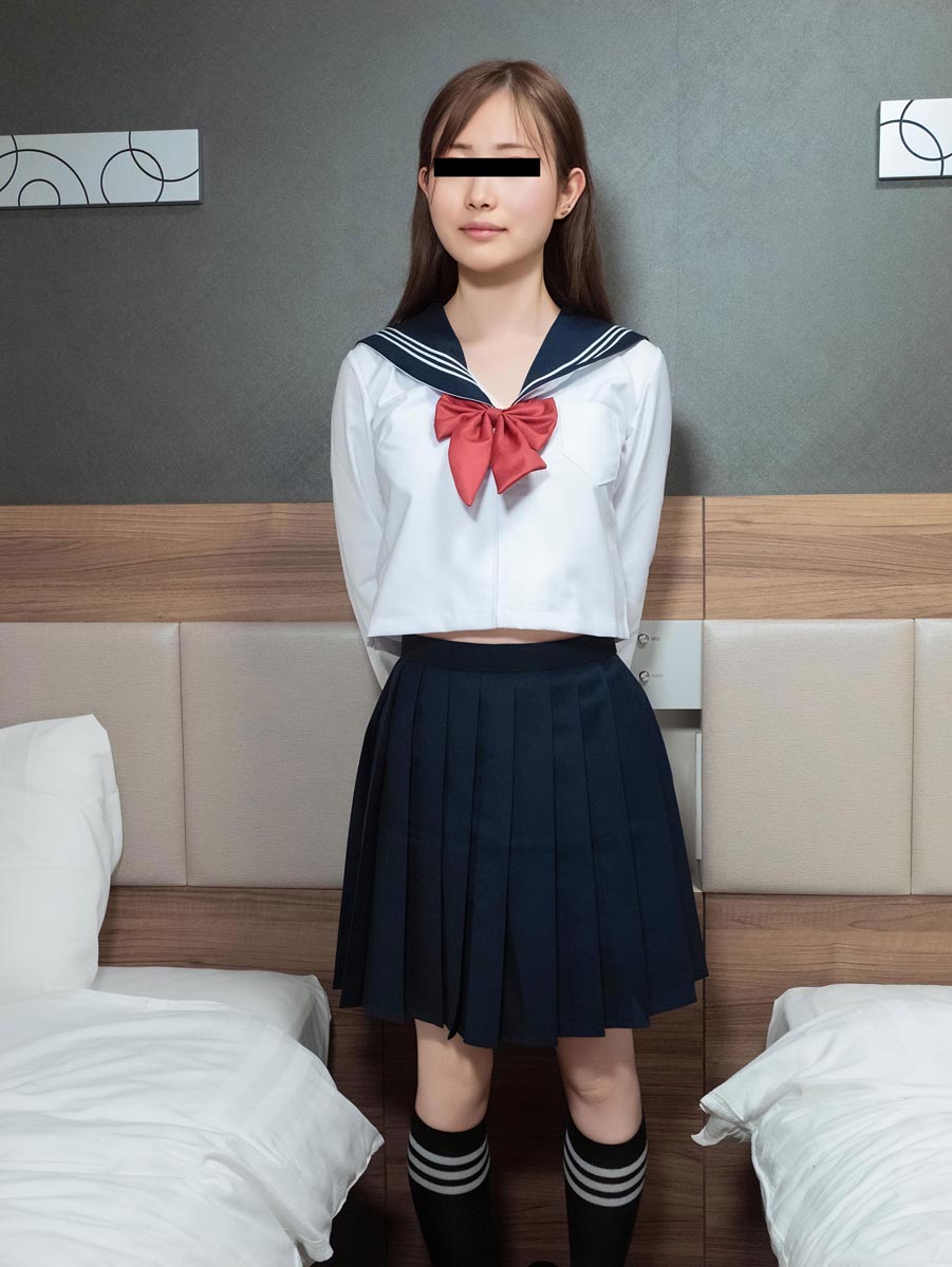 制服時代 ~白い肌がそそる従順なパイパン娘~