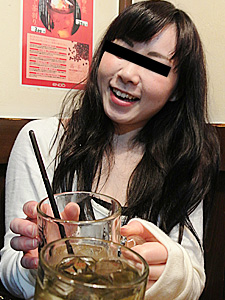 桜すなお 居酒屋ナンパ 〜顔に似合わず巨乳のロリ娘をお持ちかえり〜