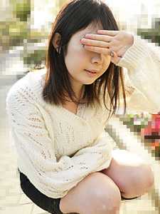 南なみ お下品なマイクロビキニでエッチ三昧