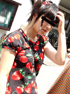 不思議ちゃんの正体はパイパン巨乳でした