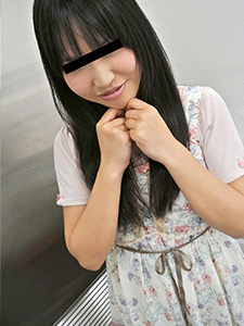 小塚モモコ 即シャク公衆便所 〜SNSで話題の変態娘と待ち合わせをしました〜