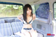 読書が好きな女の子に車の中で悪戯します...thumbnai61