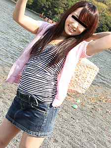 極上ビキニ美人と青姦！