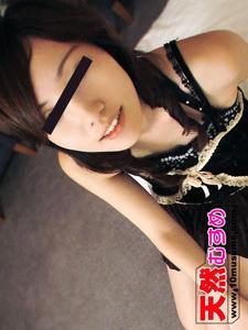 バイブに夢中の素人に中出し