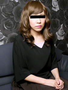 エッチが大好きでナンパされたらすぐヤッチャウ淫乱むすめを発見