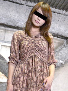 二ノ宮りよ 清楚なお姉さんと公衆便所で露出しました